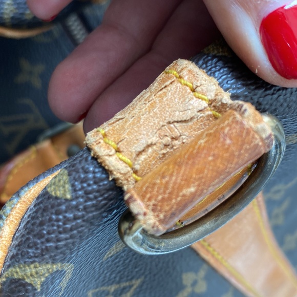 Authentic Vintage Louis Vuitton Keepall 55 - Picture 16 of 16